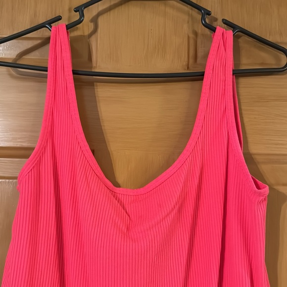 Size 2X Women’s Old Navy Hot Pink Ribbed Tank Bodysuit - Picture 4 of 5